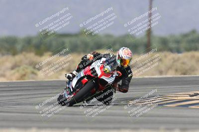 media/Oct-13-2025-Moto Forza (Mon) [[a66d839500]]/3-B Group/Session 3 (Turn 16)/